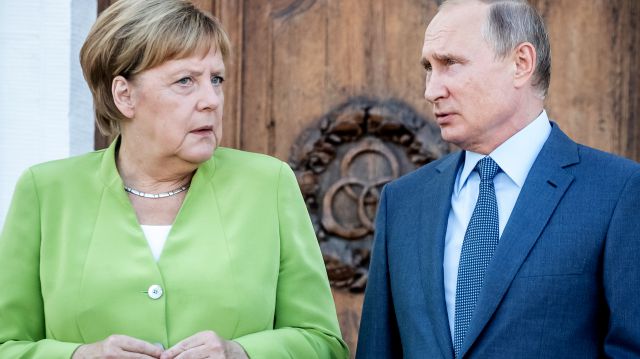 Angela Merkel and Wladimir Putin